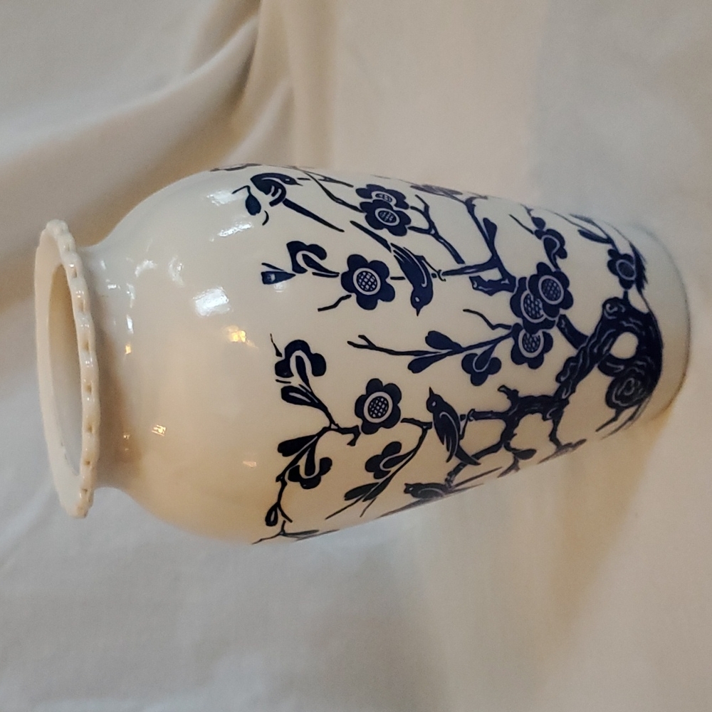 Vintage Anchor Hocking vase
